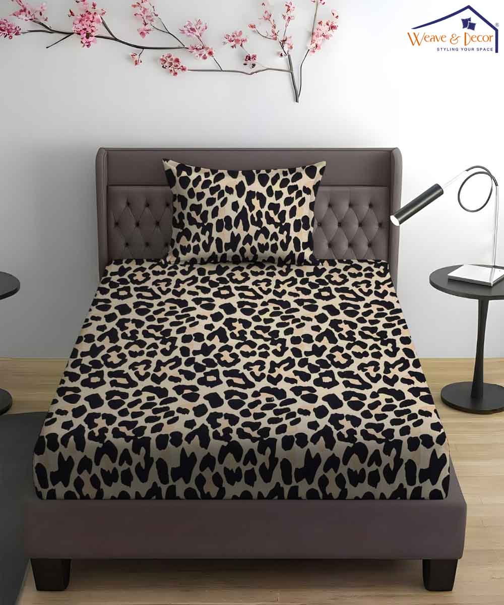Animal Print Bedsheet With Pillow Covers