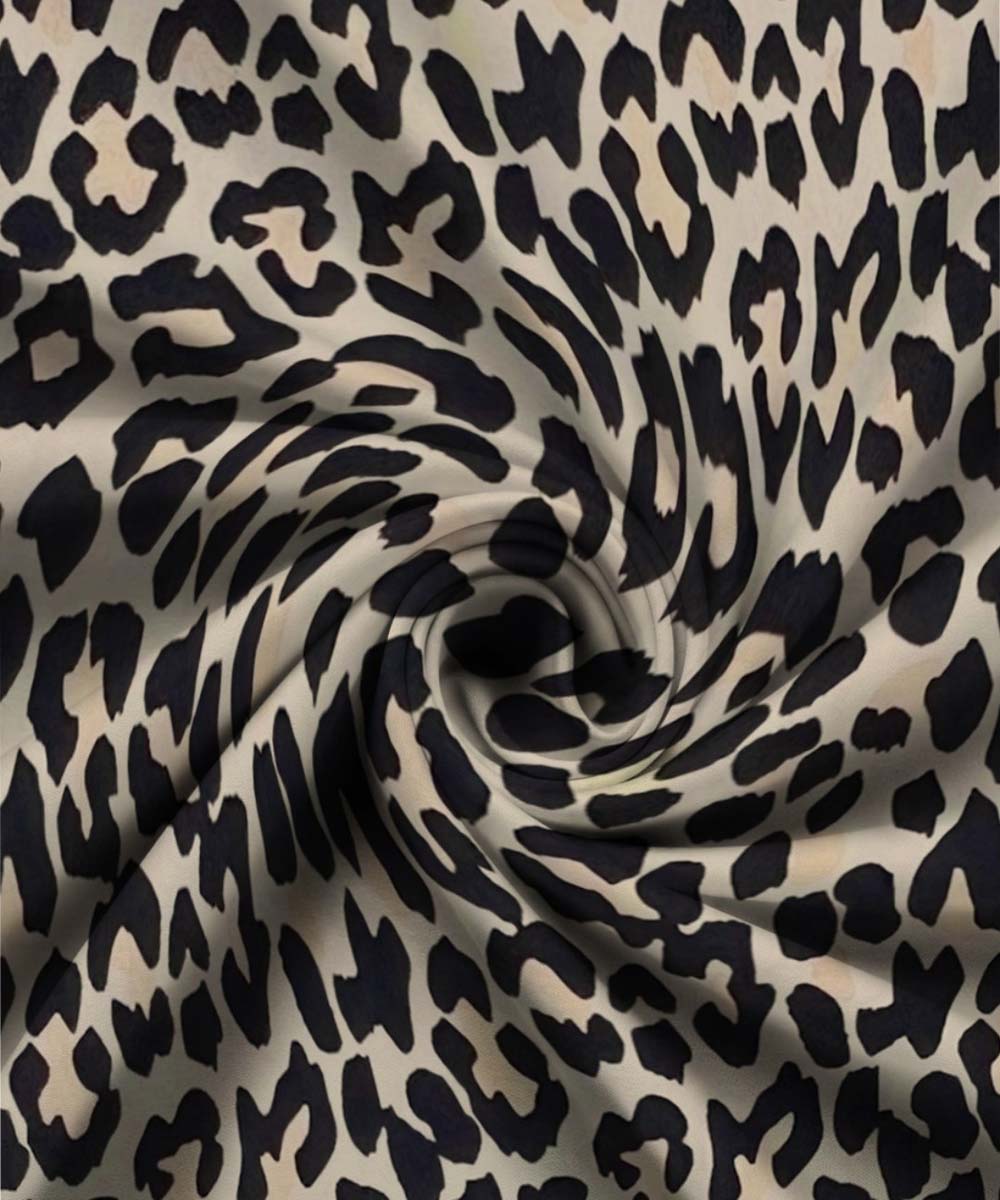 Animal Print Bedsheet With Pillow Covers